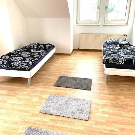Private Room In Apartment ,Adress Steinweg 19 ,Regensburg North, Wifi , Free Parking,Cathedrale View Apartment Regensburg